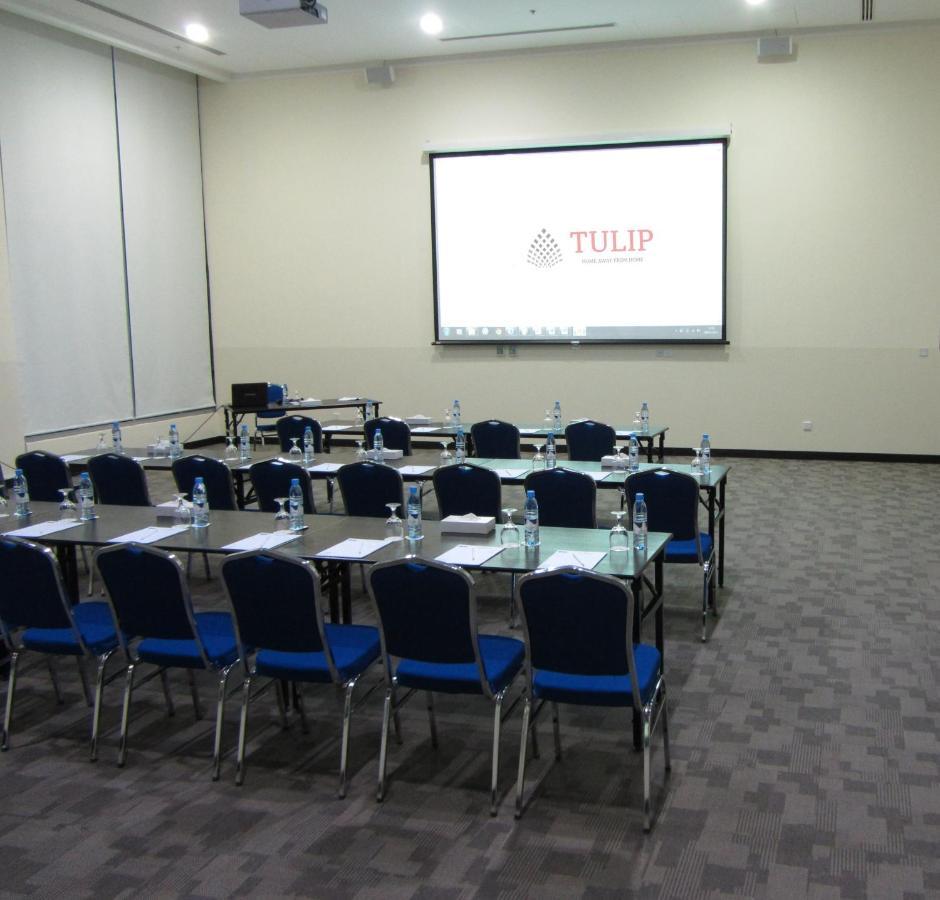 Tulip Hotel & Suites Manamah Buitenkant foto