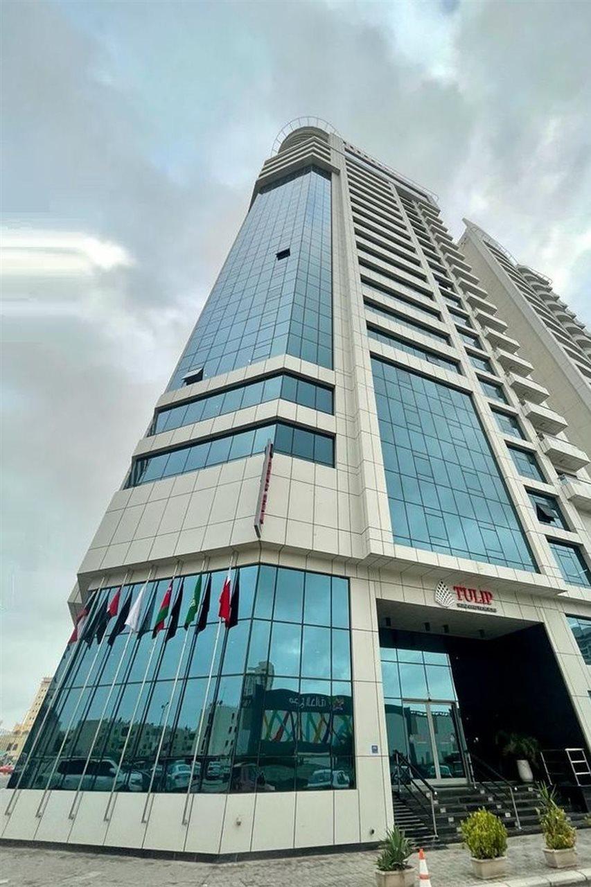Tulip Hotel & Suites Manamah Buitenkant foto