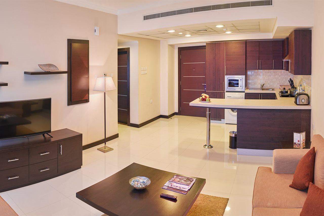 Tulip Hotel & Suites Manamah Buitenkant foto