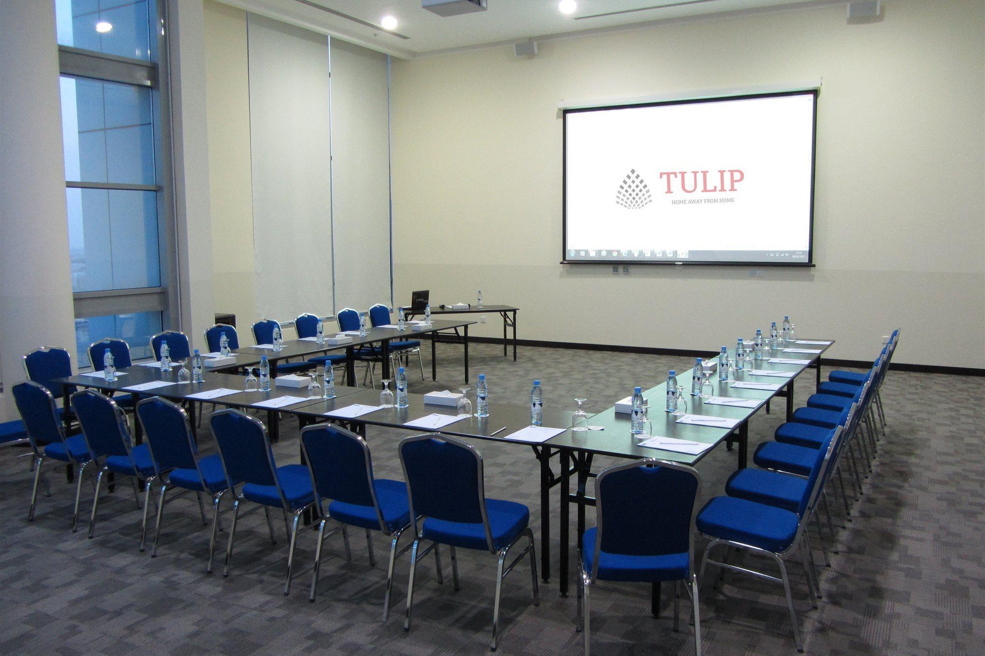 Tulip Hotel & Suites Manamah Buitenkant foto