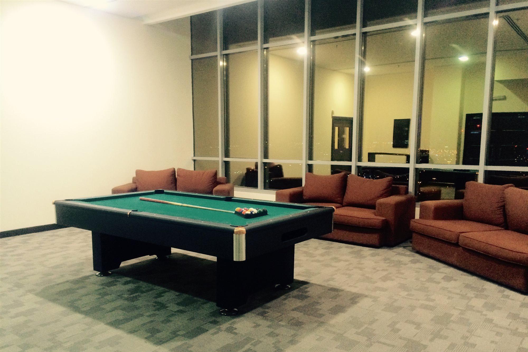 Tulip Hotel & Suites Manamah Buitenkant foto