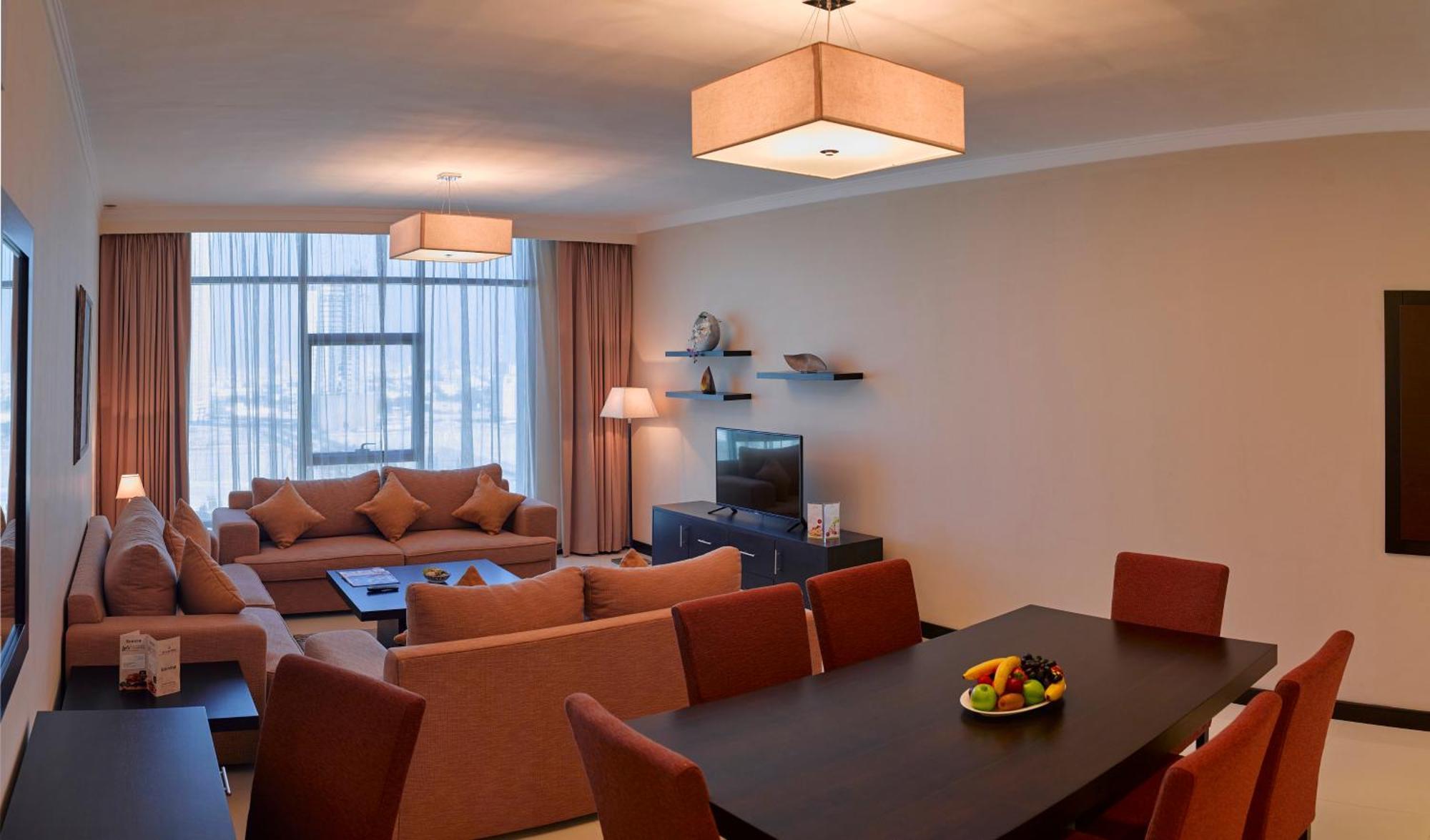 Tulip Hotel & Suites Manamah Buitenkant foto