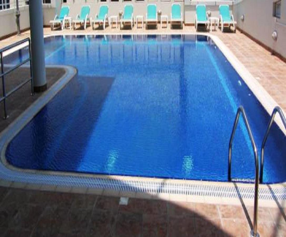 Tulip Hotel & Suites Manamah Buitenkant foto