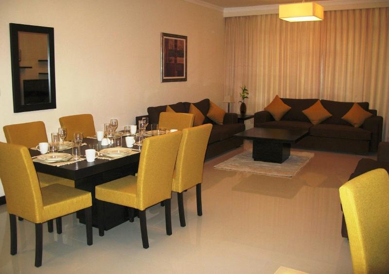 Tulip Hotel & Suites Manamah Buitenkant foto